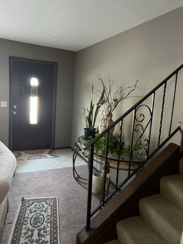 826 Reno Dr - Photo 2 of 10