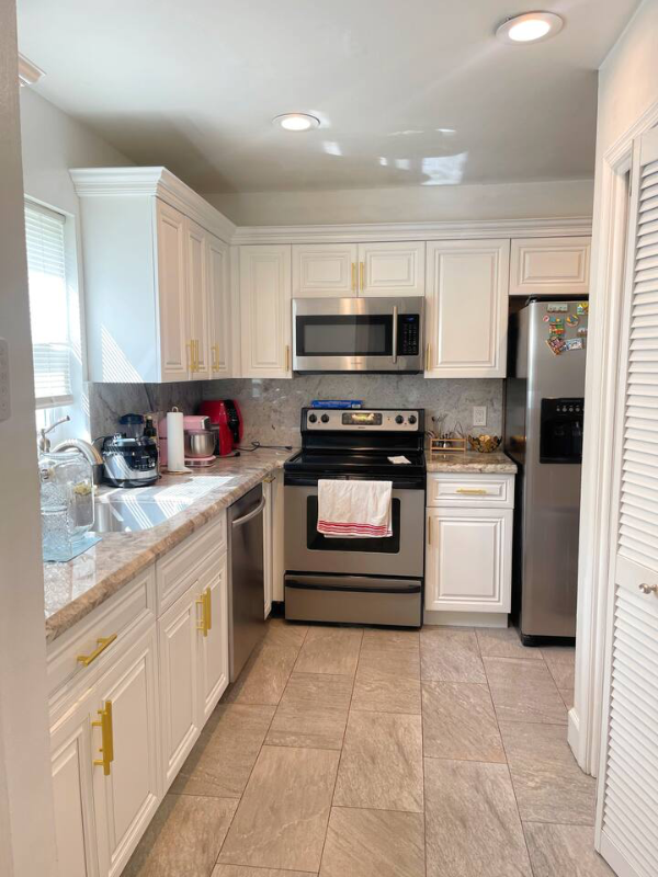 6843 Nw 29th Ave - Photo 4 of 15