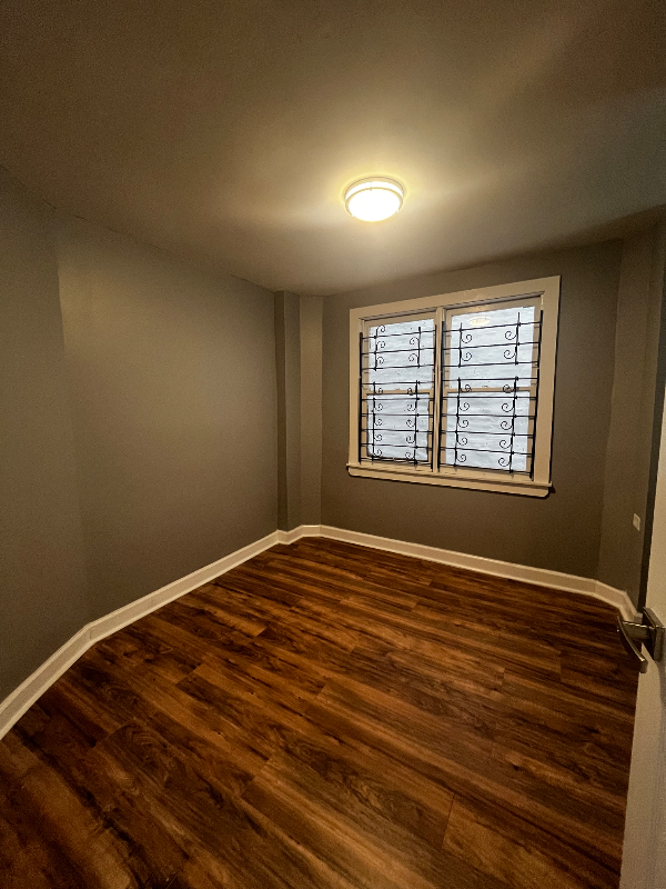 1639 S Homan Ave - Photo 4 of 6