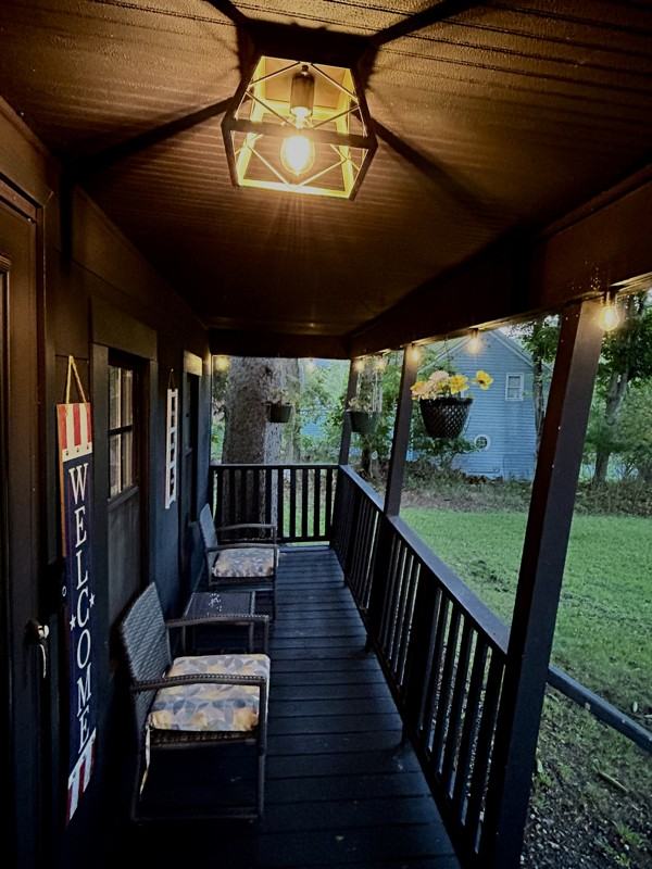 1452 Huntersland Rd - Photo 3 of 25