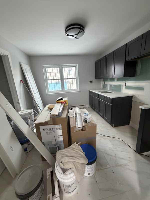 125 William St #6 - Photo 2 of 5