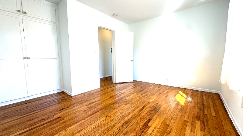 5826 Gregory Ave #4 - Photo 5 of 20