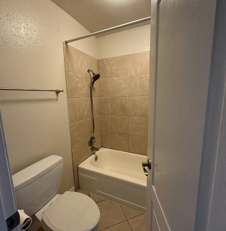 7178 N Fruit Ave #117 - Photo 7 of 10