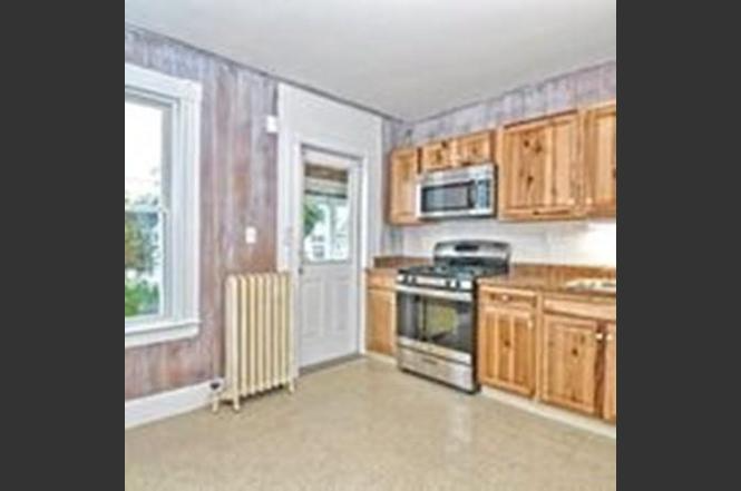 25R Saunders St #R - Photo 3 of 15