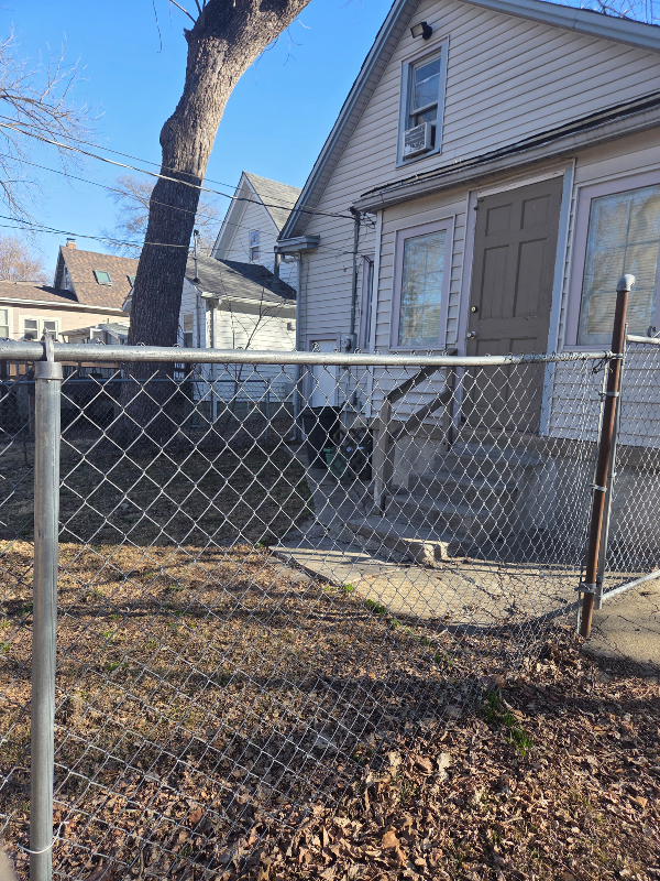 4408 Cambridge St - Photo 3 of 16