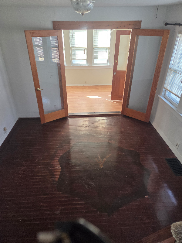 4408 Cambridge St - Photo 7 of 16