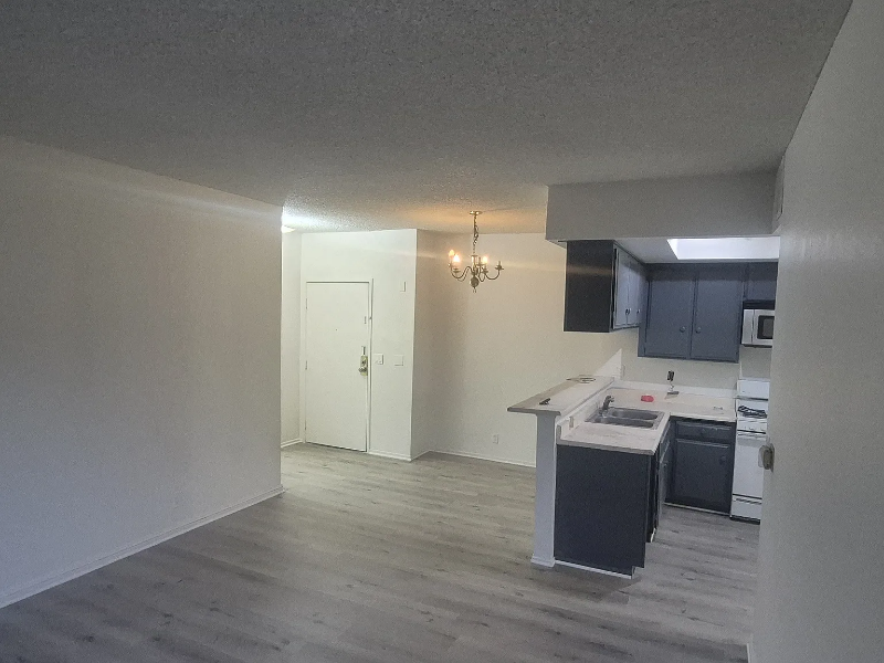 10943 Laurel Canyon Blvd #A12 - Photo 4 of 20