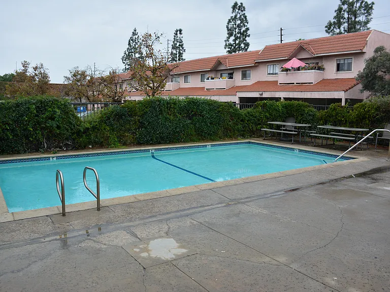 10943 Laurel Canyon Blvd #A12 - Photo 5 of 20