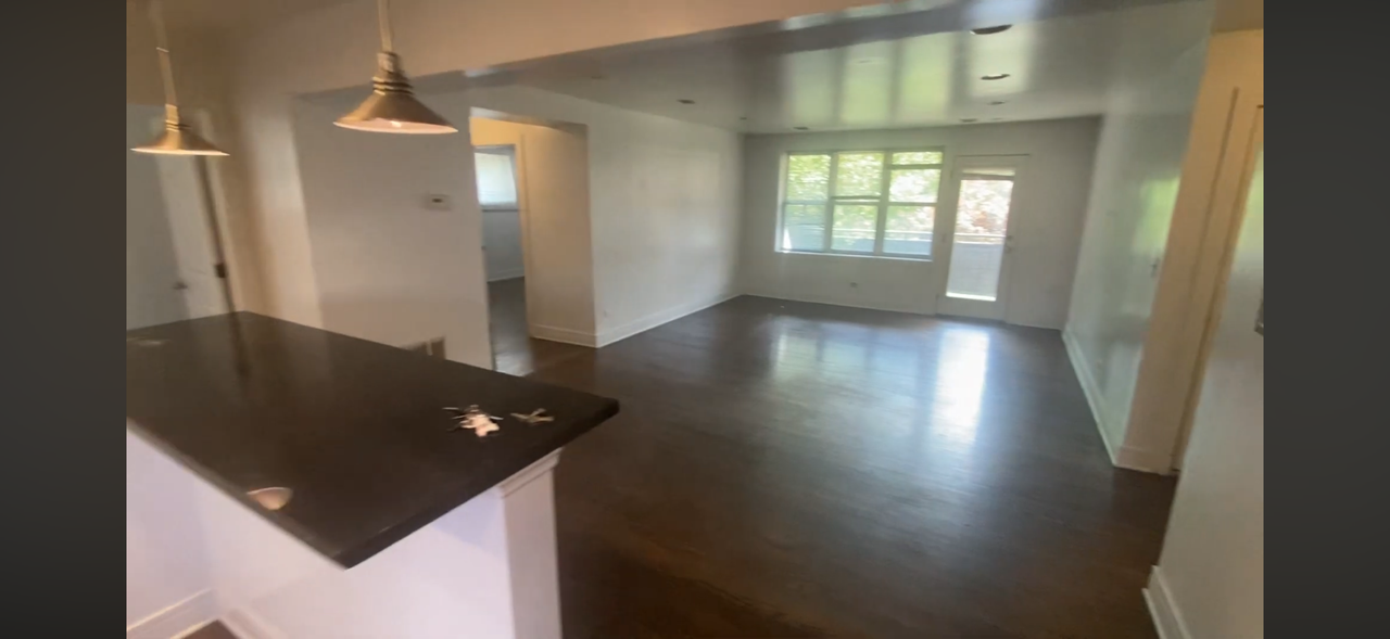 2536 W Fitch Ave #1 - Photo 3 of 12