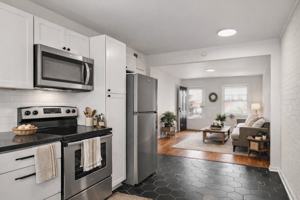 featured image of 1640 W Northwest Blvd