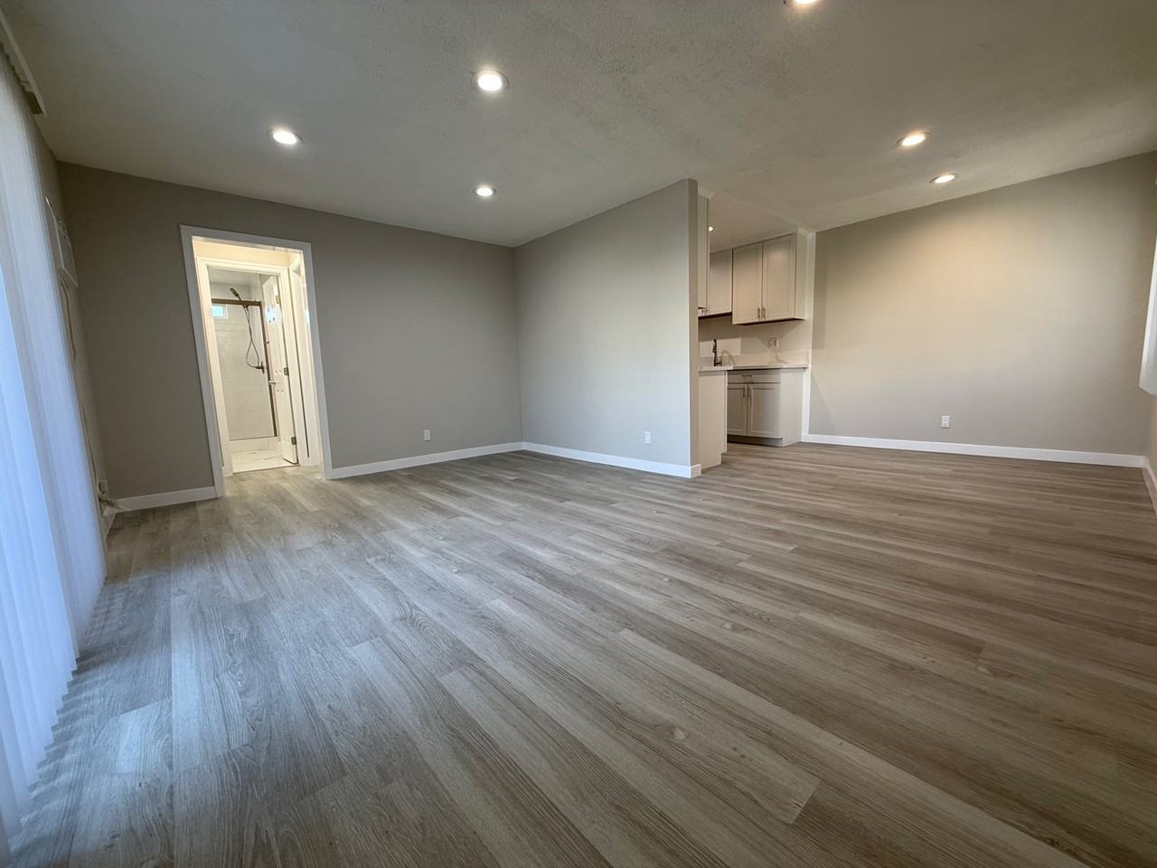 713 Edgewood St - Photo 3 of 13