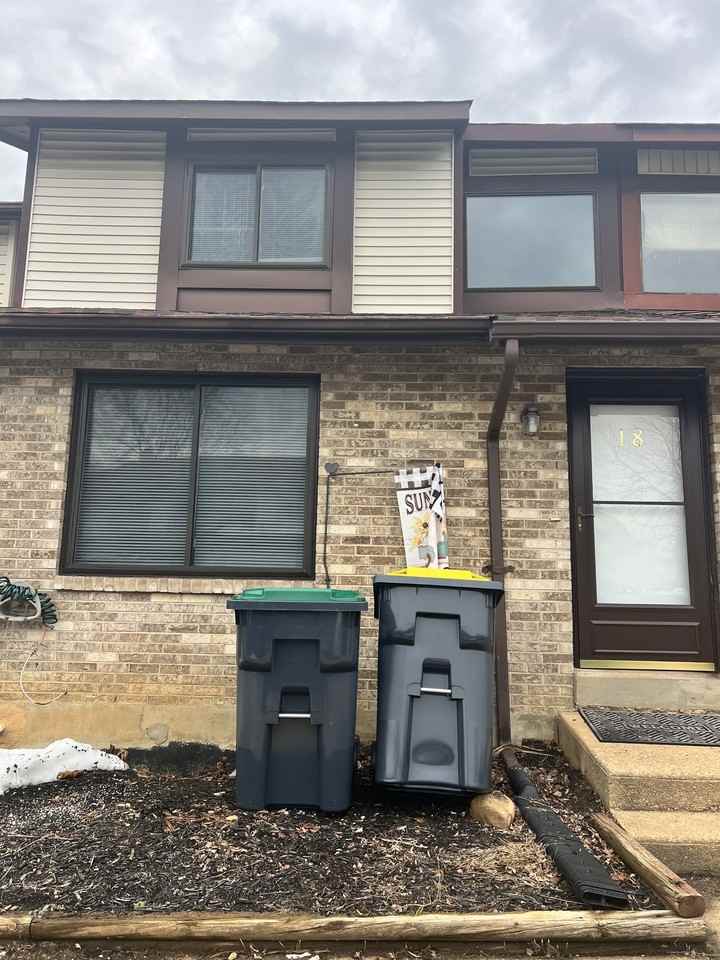 18 Cedar Creek Ct #1 - Photo 3 of 31