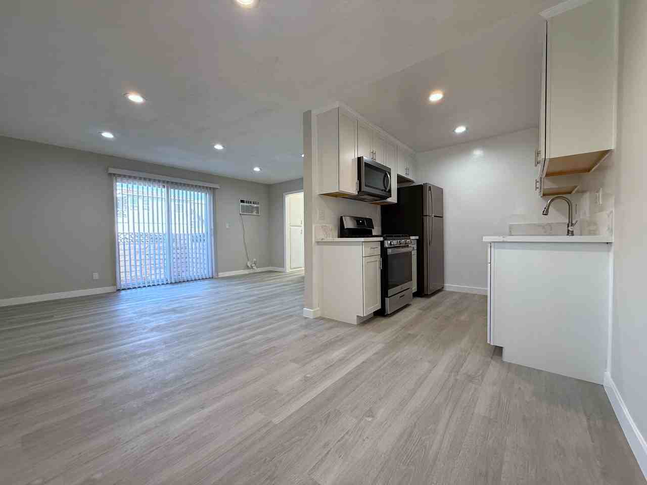 713 Edgewood St - Photo 7 of 13