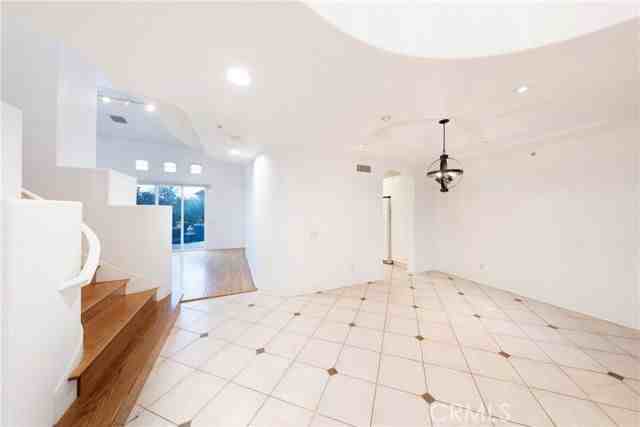 19 Lucania Dr - Photo 7 of 8