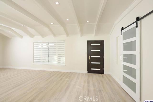 1210 Graynold Ave - Photo 5 of 8