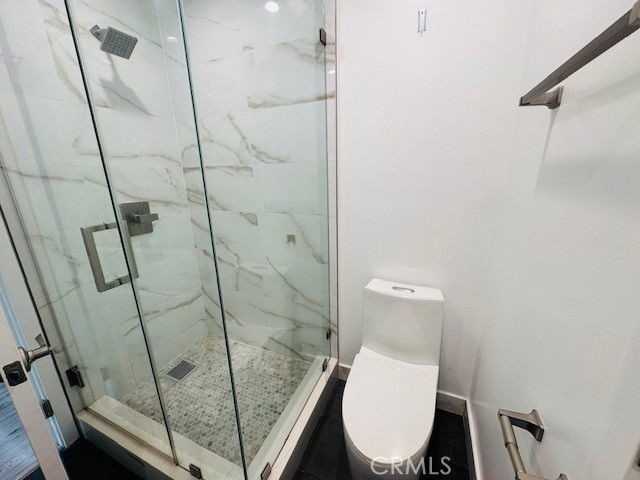 1422 Mildine Dr - Photo 4 of 8