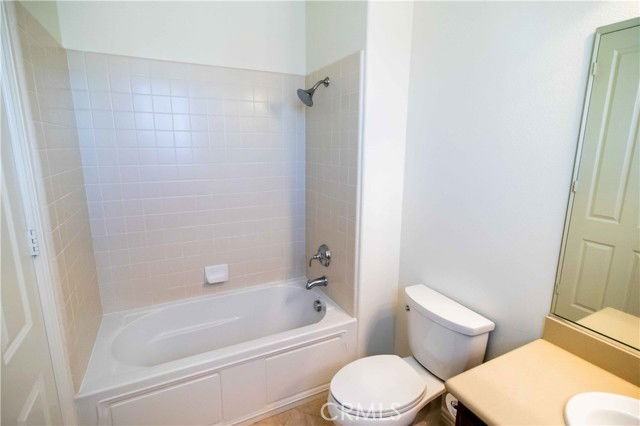 4684 Luna Ct - Photo 2 of 8