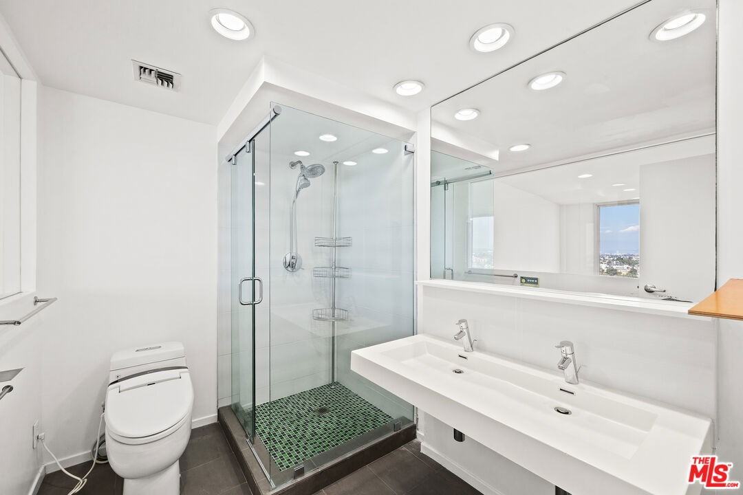 4316 Marina City Dr #1033 - Photo 2 of 7