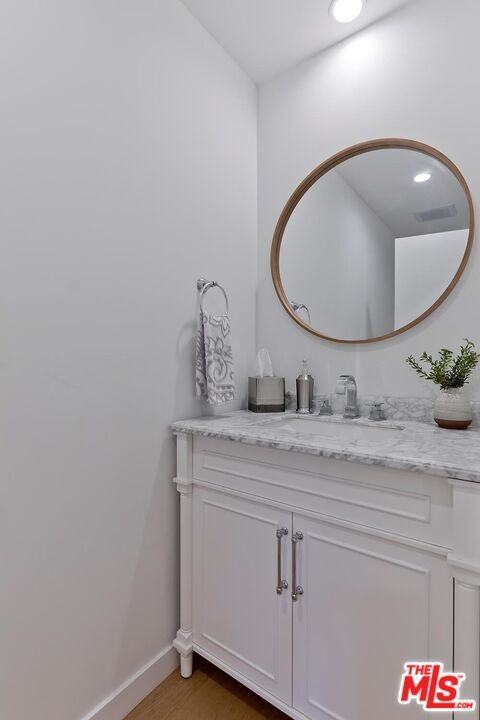 612 N Elm Dr - Photo 3 of 8