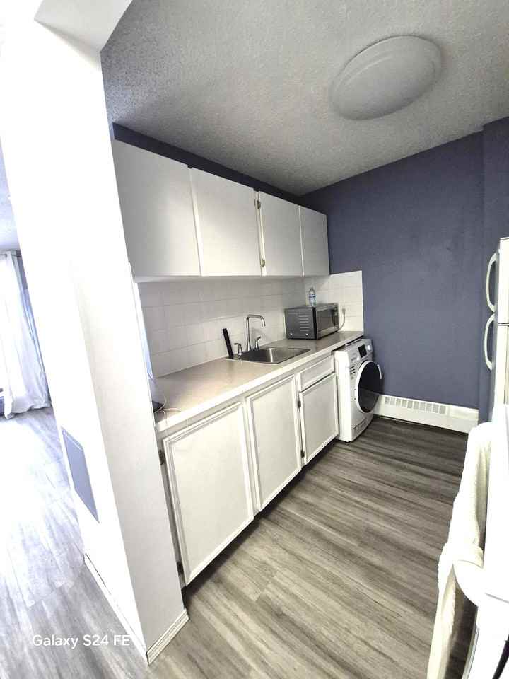 116 3 Avenue Southeast #1001 - Photo 6 of 7