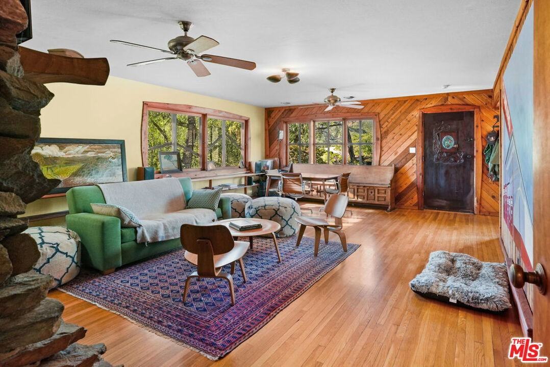 12310 Yerba Buena Rd - Photo 5 of 8