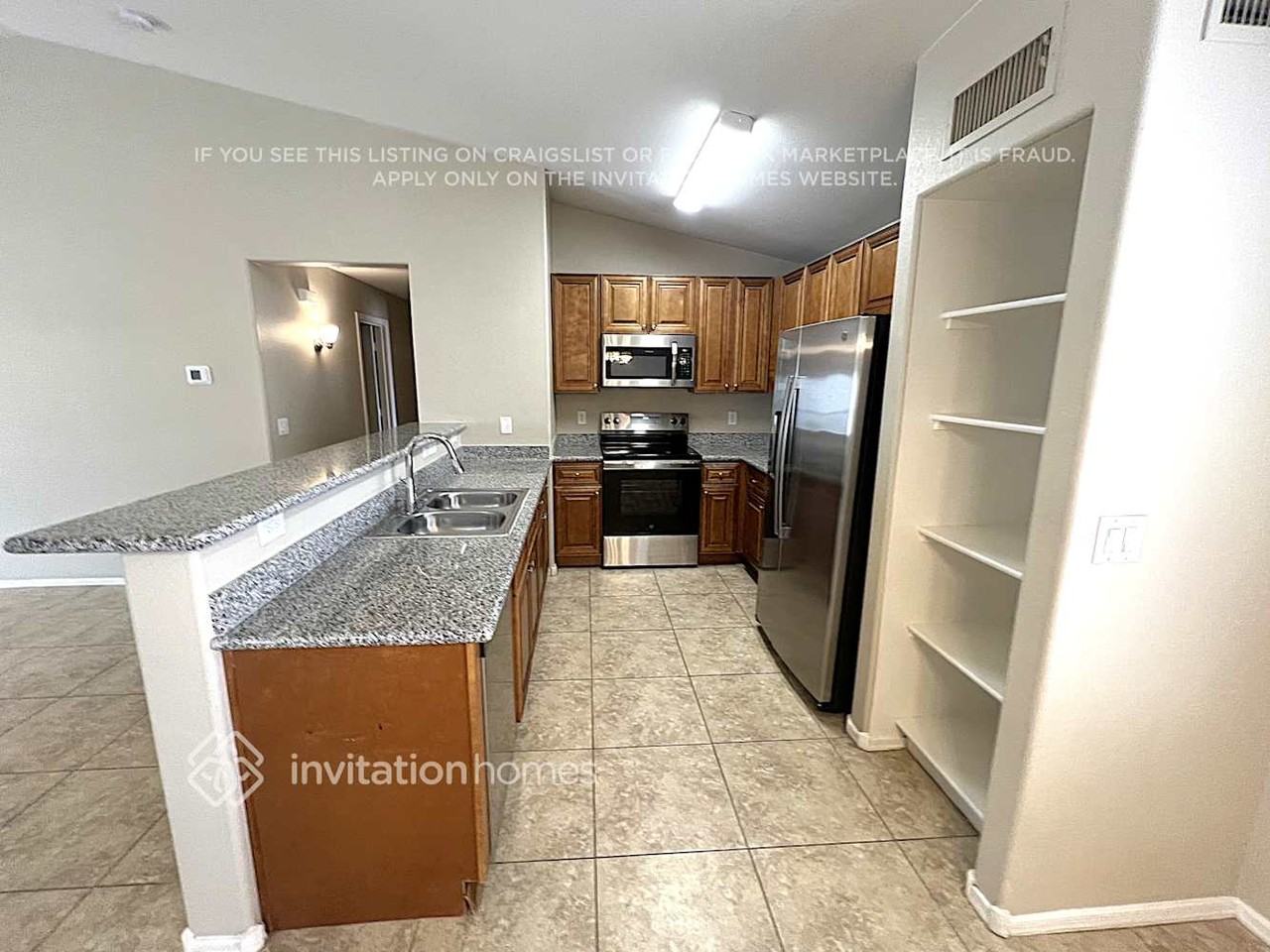 1057 S Wildrose Cir - Photo 5 of 17