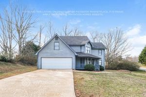 featured image of 3915 Summit Chase