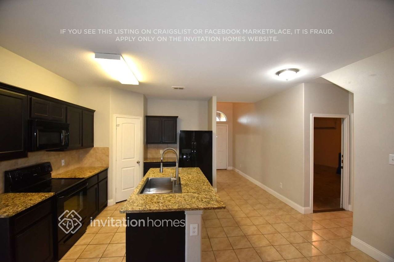 652 Creekview Dr - Photo 6 of 24