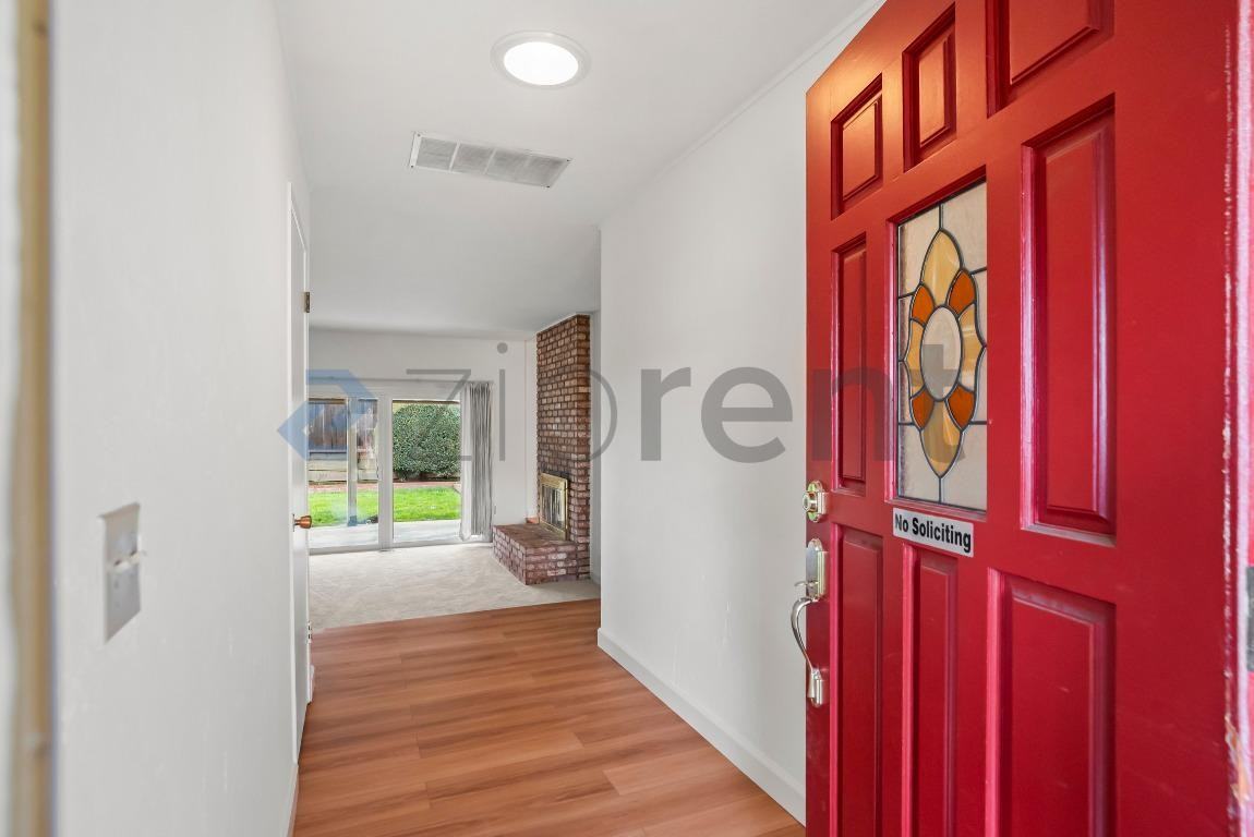 5063 Maitland Dr - Photo 7 of 17