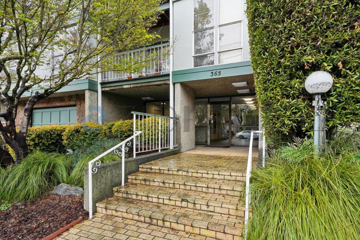 365 Perkins St #106 - Photo 4 of 26