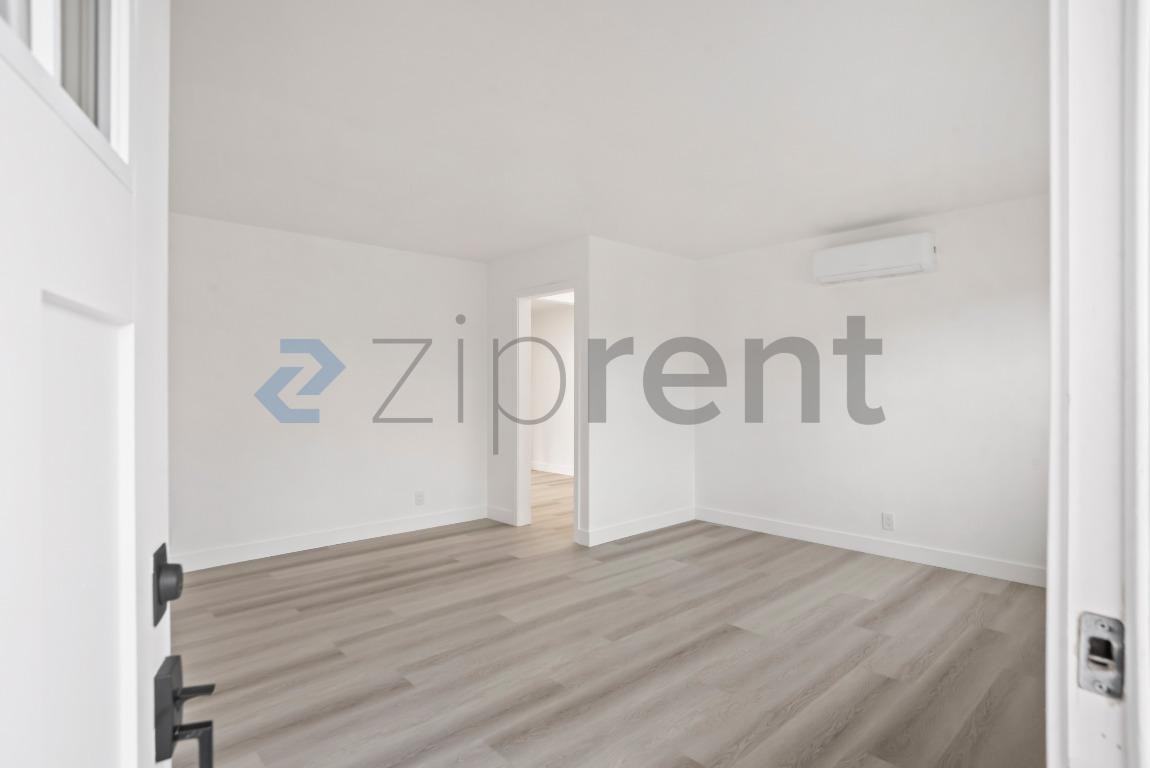 854 Cedar Ave - Photo 5 of 25