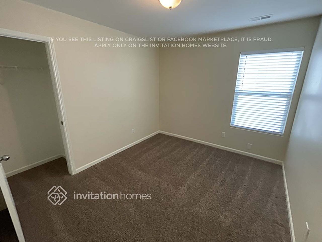 233 Aershire Ct - Photo 4 of 10