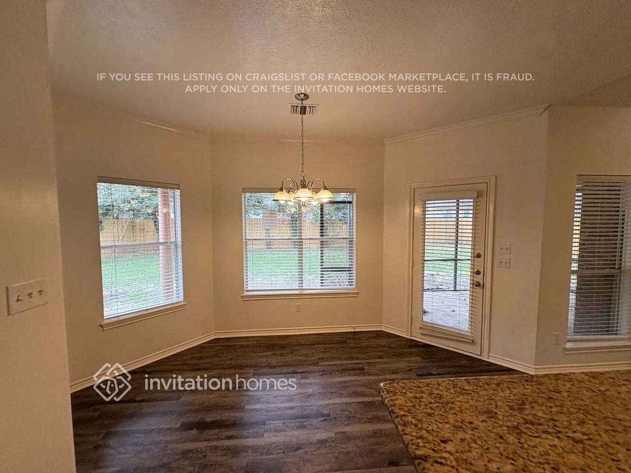 3227 Hemingway Dr - Photo 7 of 17