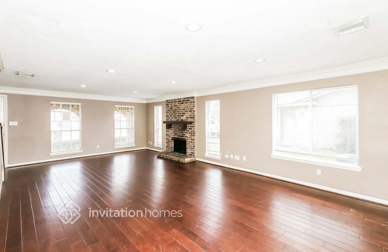 22507 Red River Dr - Photo 4 of 18