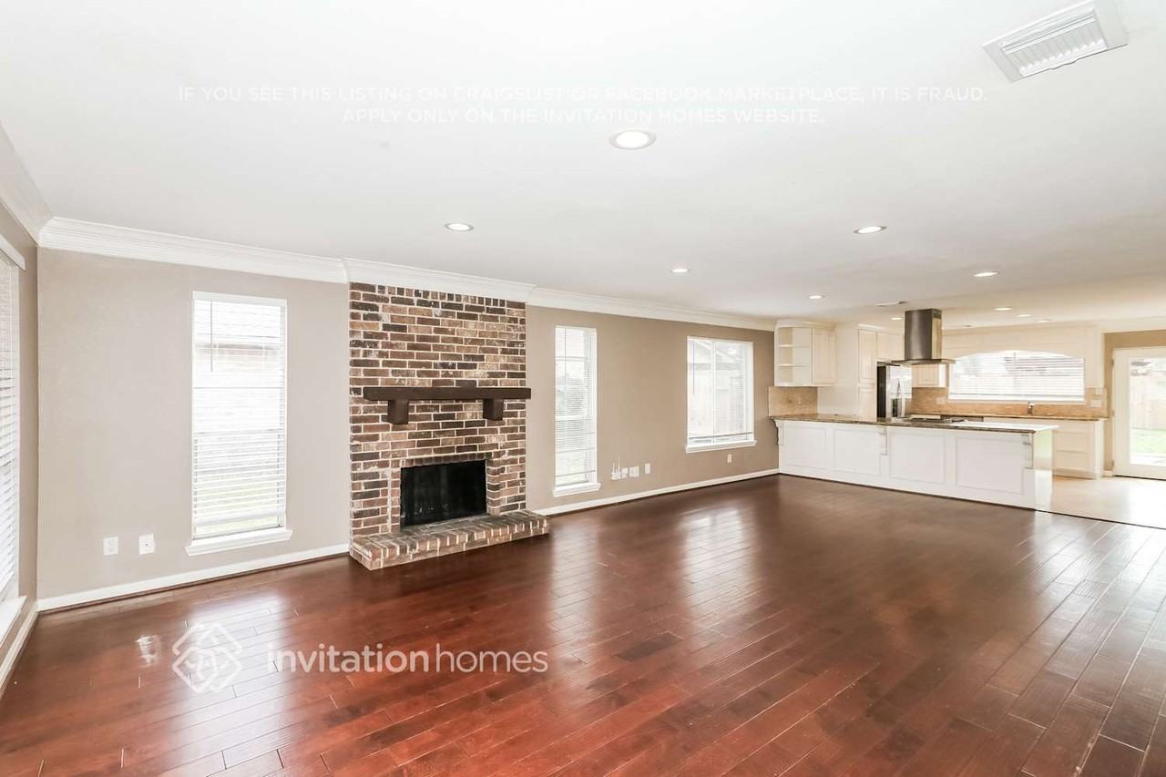 22507 Red River Dr - Photo 5 of 18