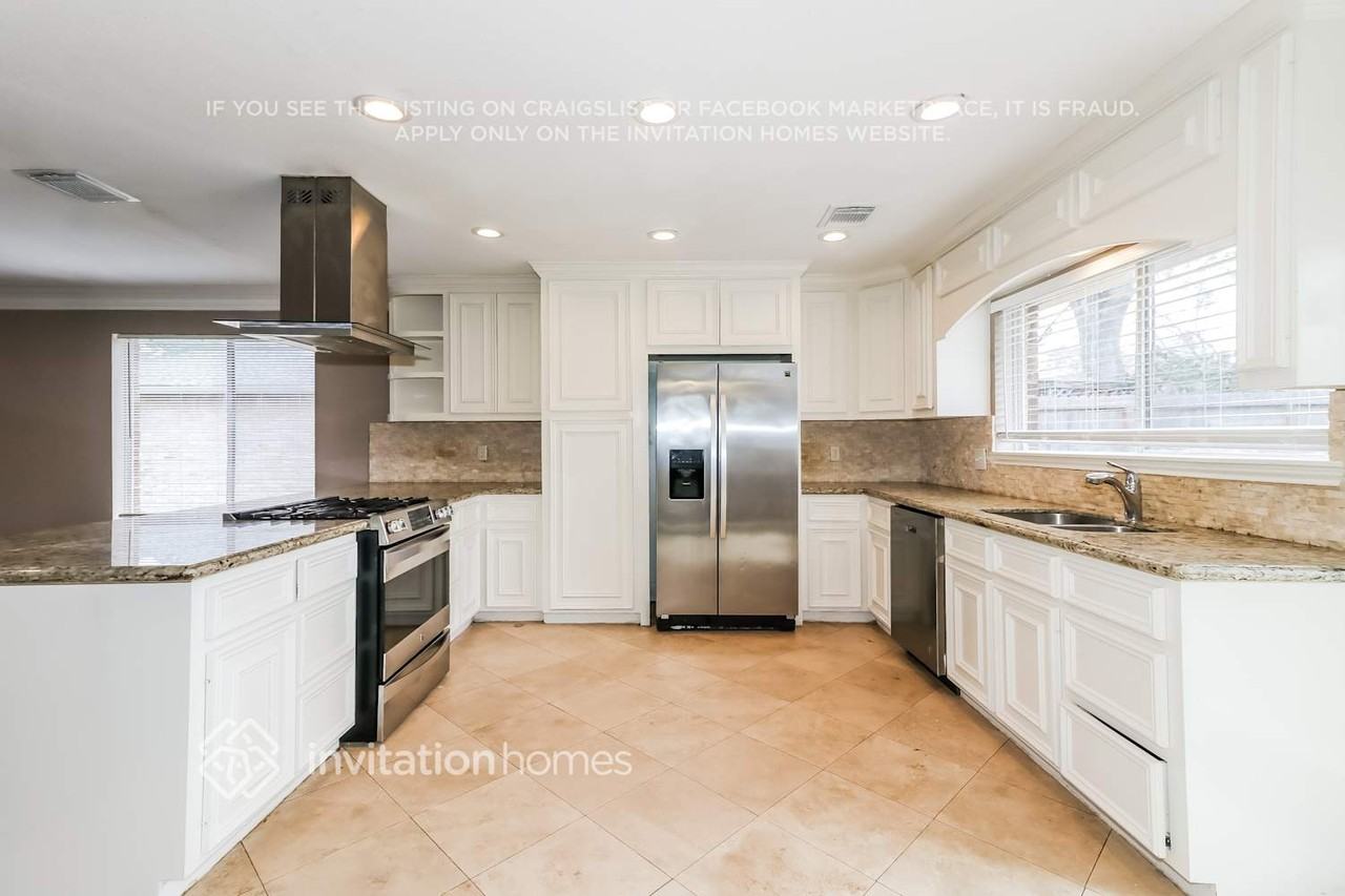 22507 Red River Dr - Photo 7 of 18