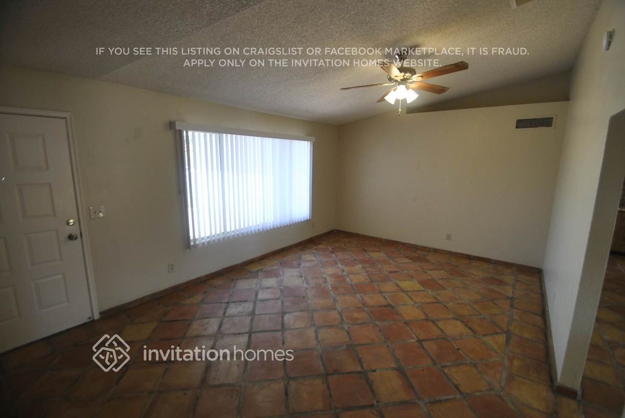 11010 W Calle Del Sol - Photo 2 of 12