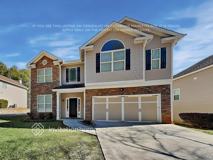 110 Parkway Dr - Photo 1 of 1