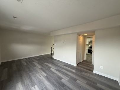 406 Rann Court - Photo 3 of 30