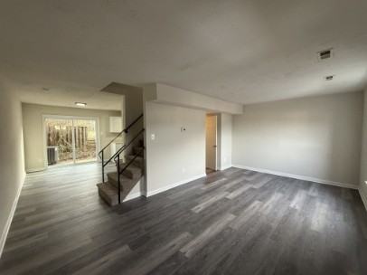 406 Rann Court - Photo 4 of 30