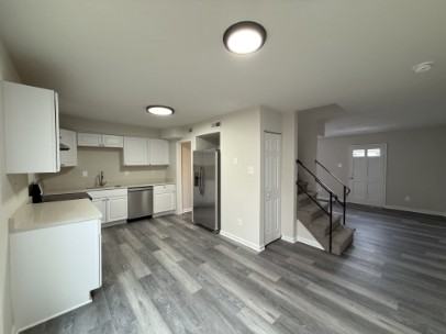 406 Rann Court - Photo 6 of 30