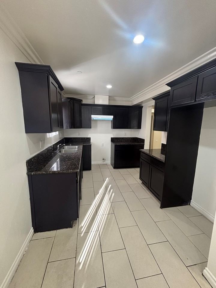 156 East 67th Street - Photo 3 of 21