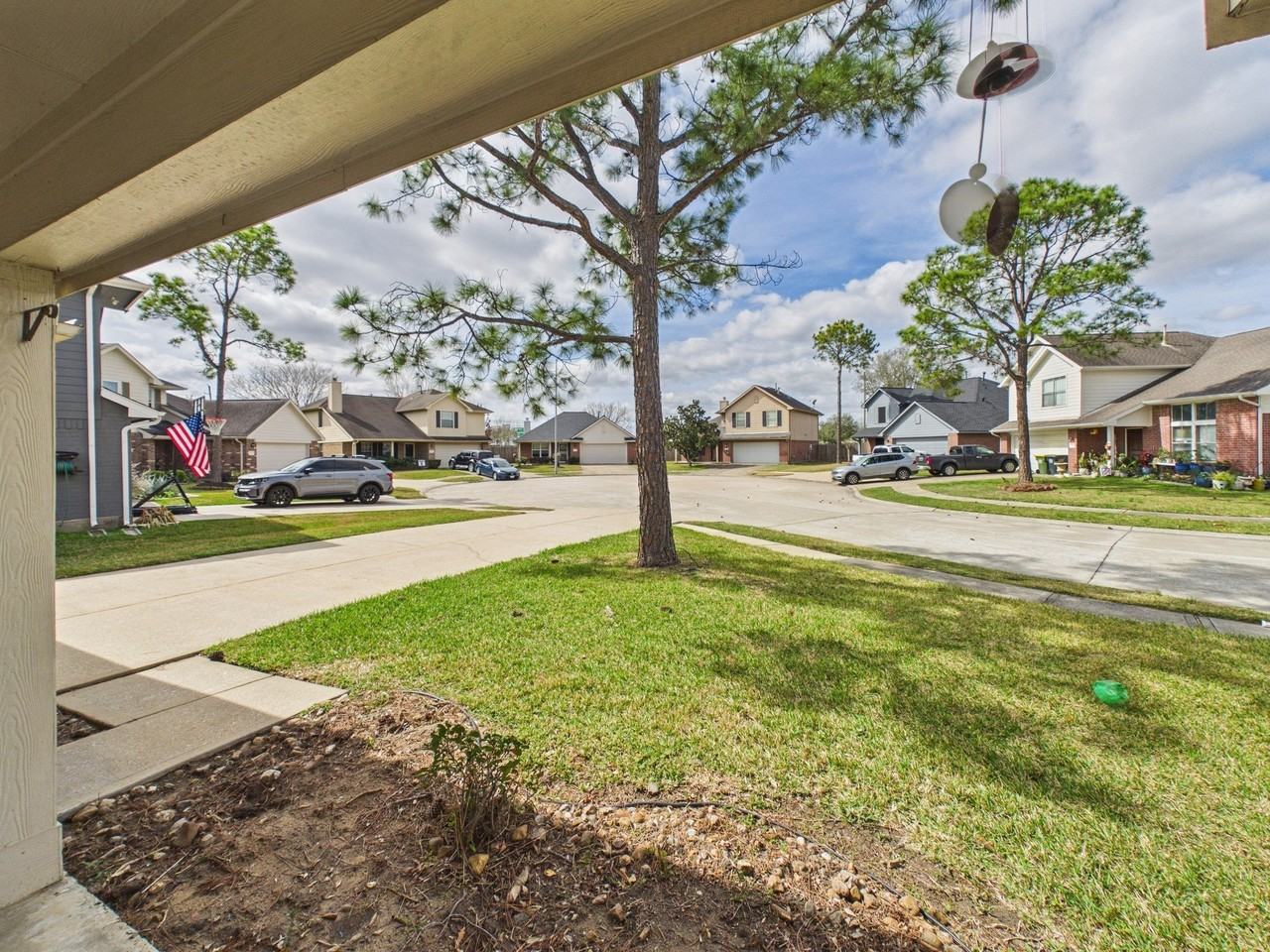 1151 Andover Dr - Photo 2 of 33