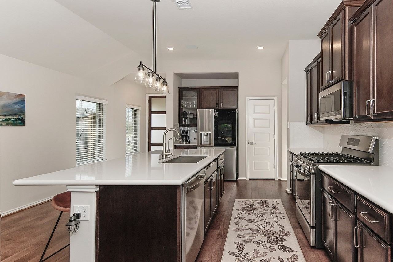 249 Trapper Creek Dr - Photo 4 of 24