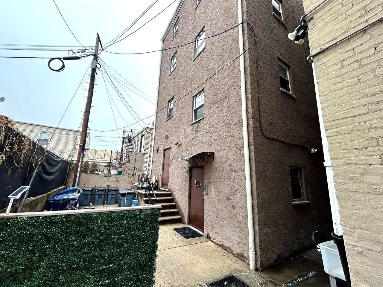 239 Harrison Ave - Photo 4 of 10