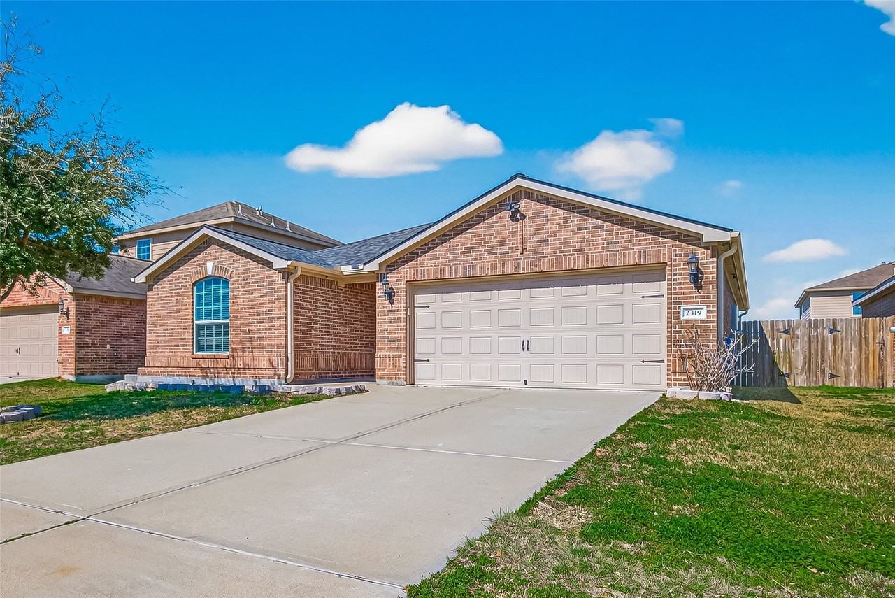 2319 Seabourne Trails Rd - Photo 3 of 36