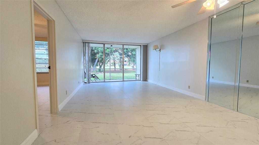 8421 Lagos De Campo Blvd - Photo 5 of 50