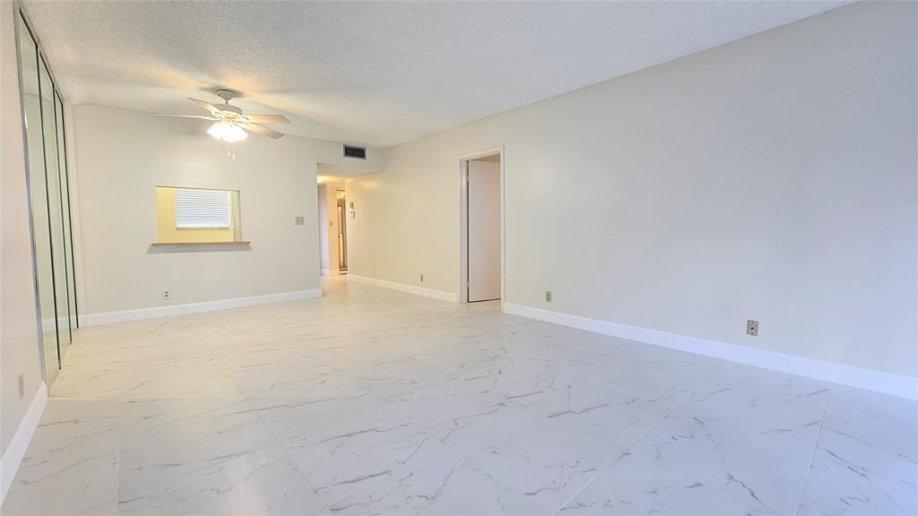 8421 Lagos De Campo Blvd - Photo 7 of 50