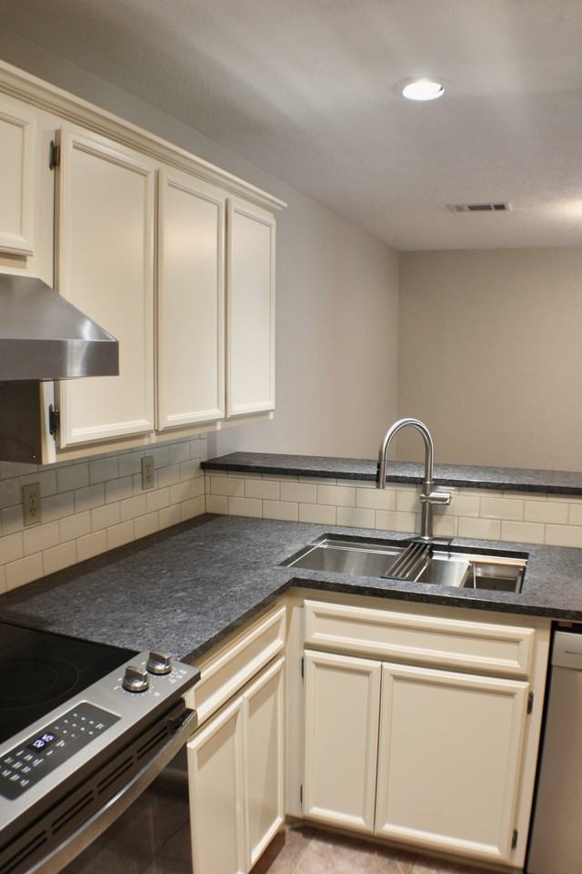 7936 Pecan Dr - Photo 6 of 20