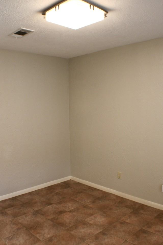 7936 Pecan Dr - Photo 7 of 20